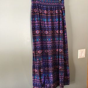 Women’s maxi skirt